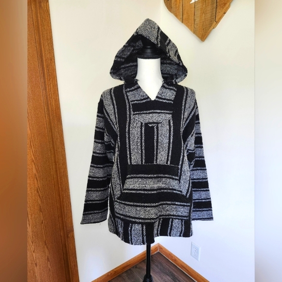 Unisex Baja Black and White Hooded Sweater Poncho * Read Size * - Picture 1 of 3